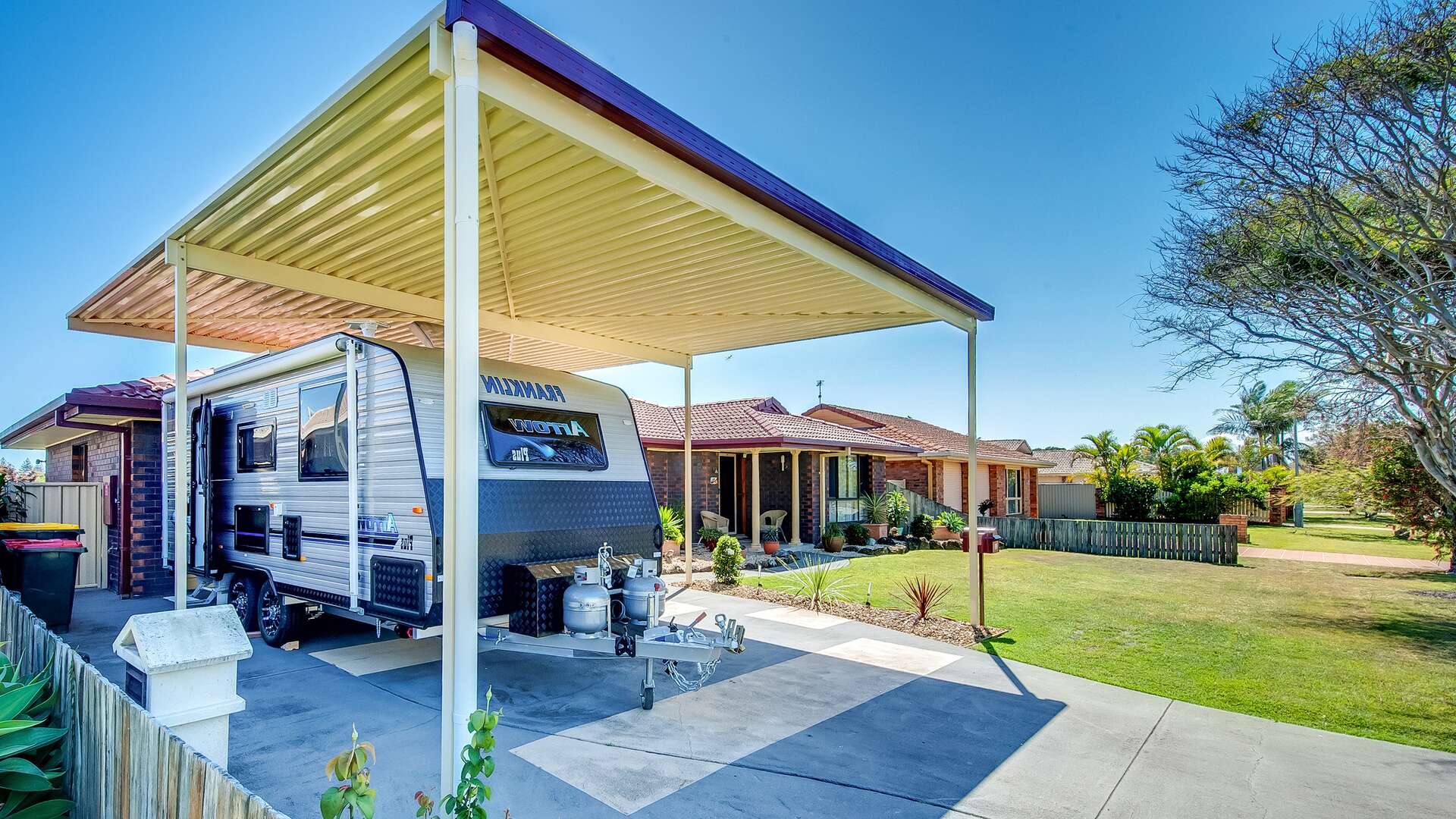 Caravan Shelters